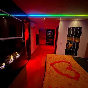  Appartement Loveroom - Spicy - Situee Entre Et Cannes, Alpes Maritimes